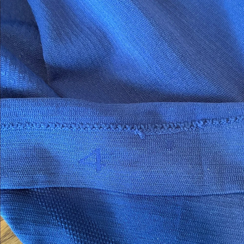 Lululemon Long Sleeve Blue Rulu Run Swiftly 4 - Picture 4 of 4